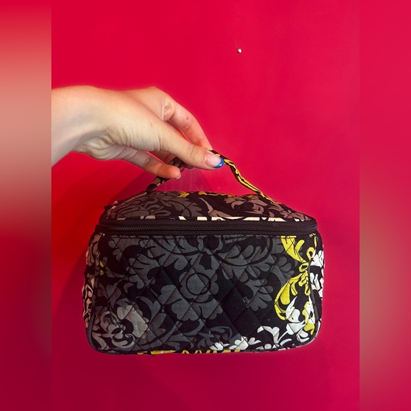 Vera Bradley Handbags - Vera Bradley Retired Print Travel Case
